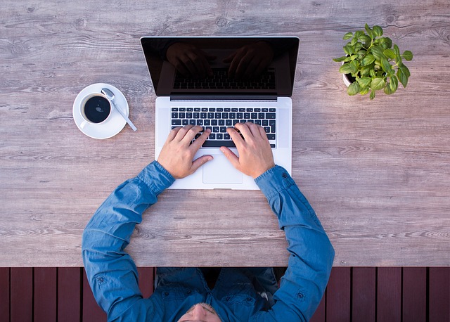 5 Reasons Why Every Freelancer Needs to Have a Blog